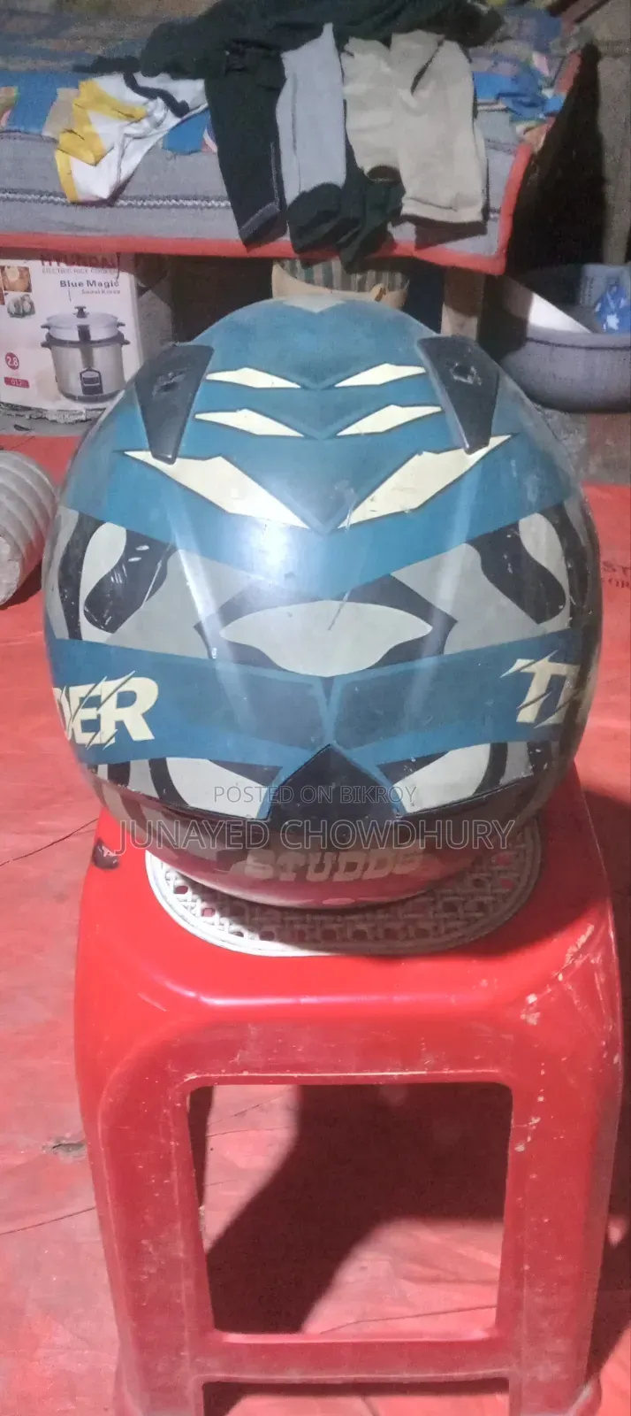 Studds Thunder Helmet