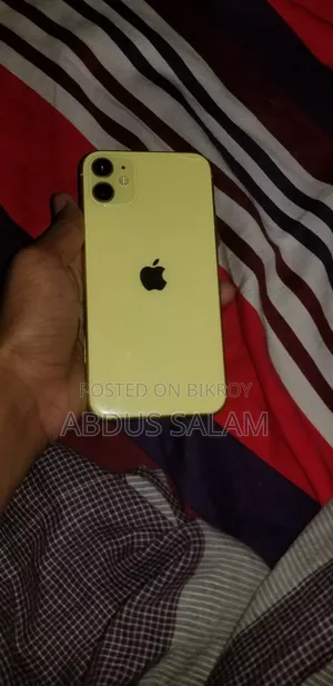 Apple iPhone 11 128 GB Yellow