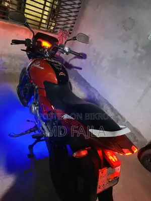 Bajaj Pulsar 150 2014 Red
