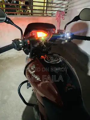 Bajaj Pulsar 150 2014 Red