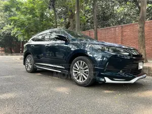 Toyota Harrier 2.0 2017 Blue
