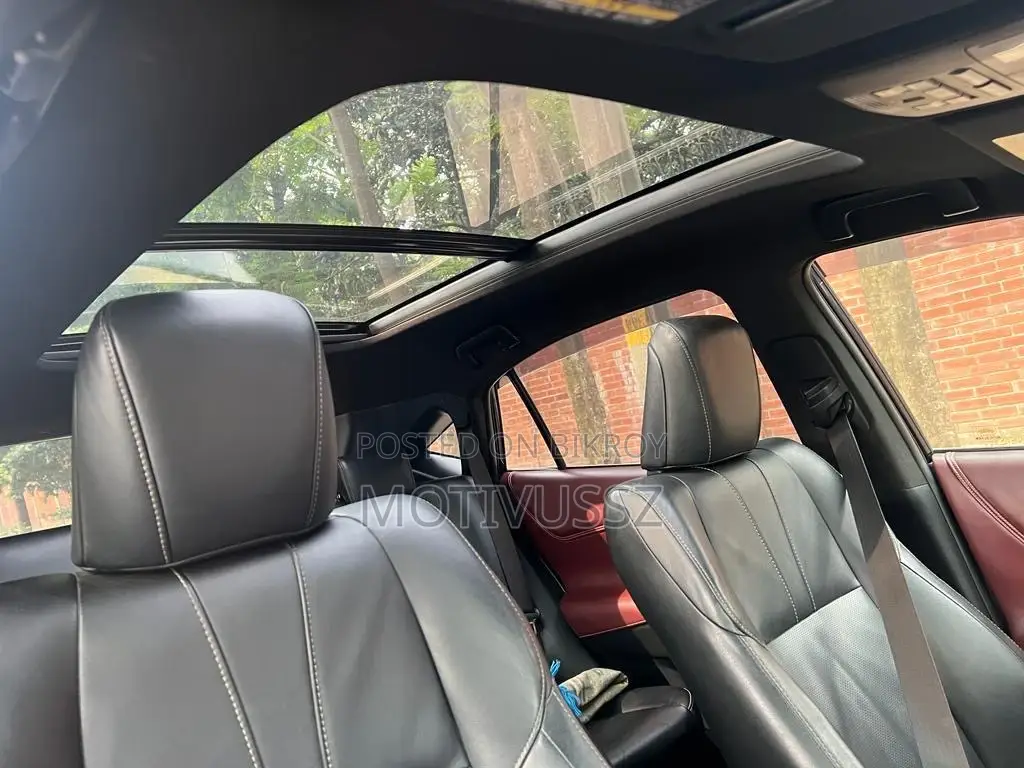 Toyota Harrier 2.0 2017 Blue