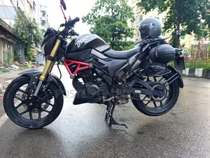 Runner Bolt 165R 2022 Black