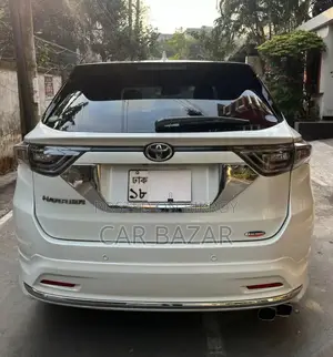 Toyota Harrier 2.0 2015 Pearl