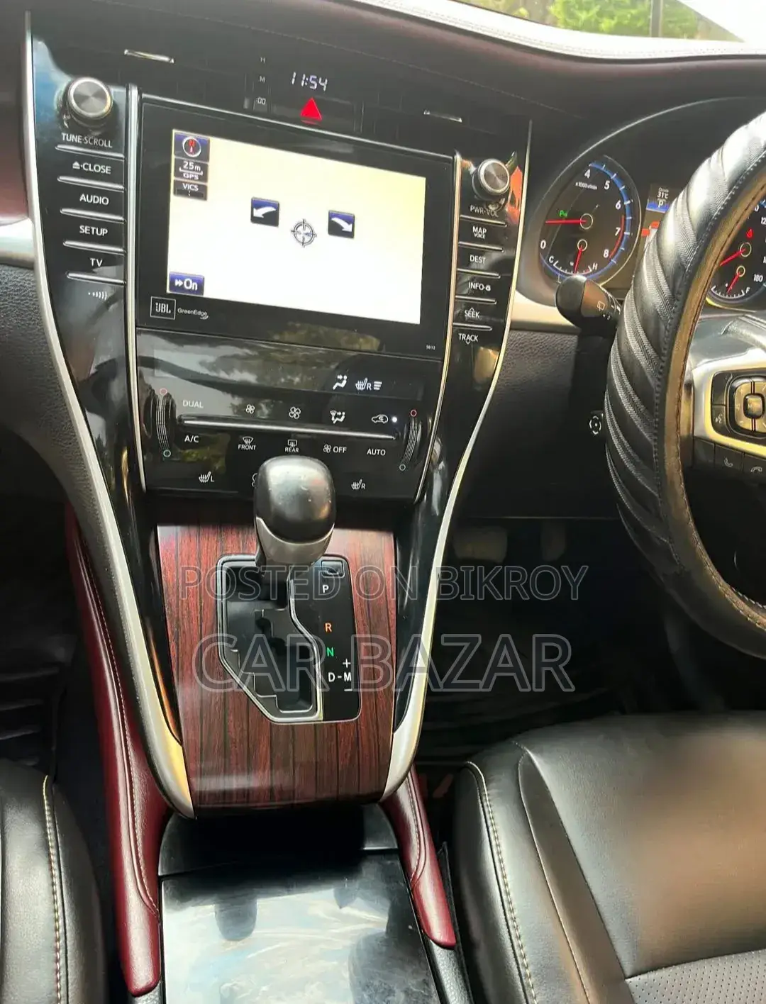 Toyota Harrier 2.0 2015 Pearl