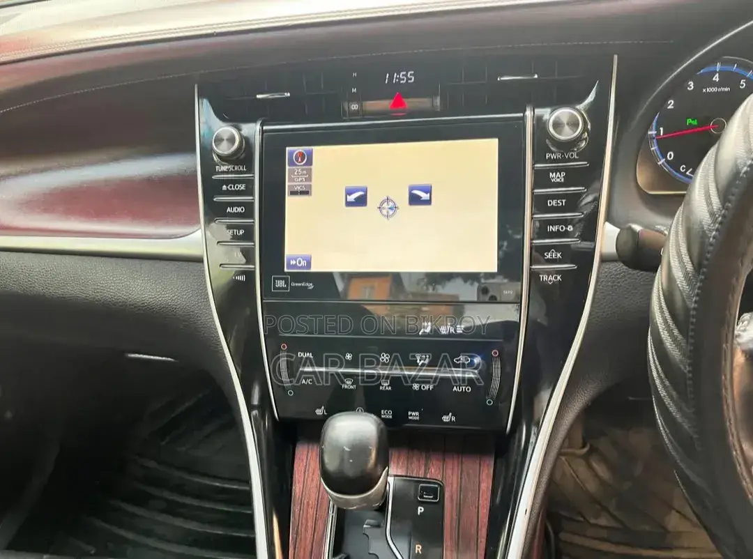 Toyota Harrier 2.0 2015 Pearl