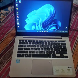 Laptop Asus VivoBook S400CA 8GB Intel Core I5 eMMC 512GB