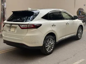 Toyota Harrier 2.0 2017 Pearl