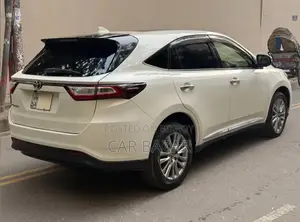 Toyota Harrier 2.0 2017 Pearl