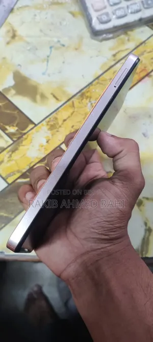 Infinix Hot 30i 128 GB Yellow