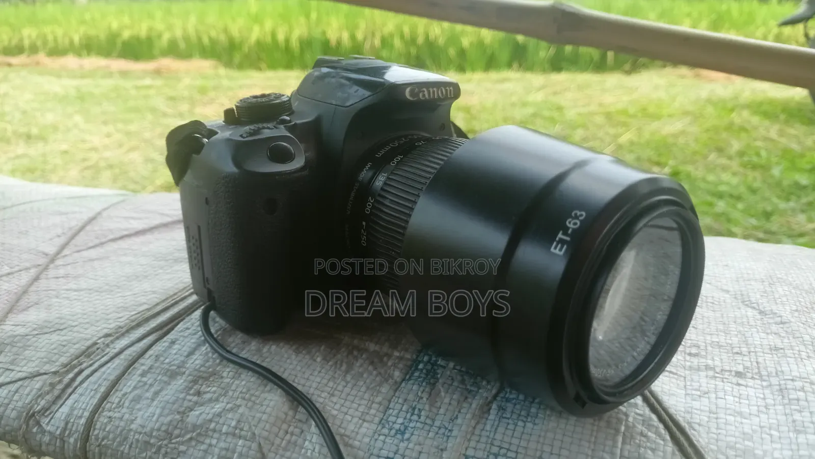 Canon 700d With Box. 55-250 Zoom Lenc