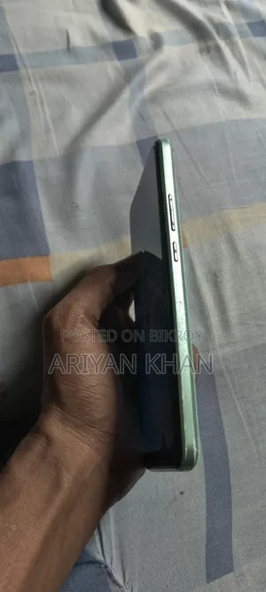 Symphony Z42 32 GB Green