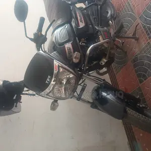 TVS Radeon 2022 Black