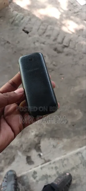 Samsung Guru Music 2 Black