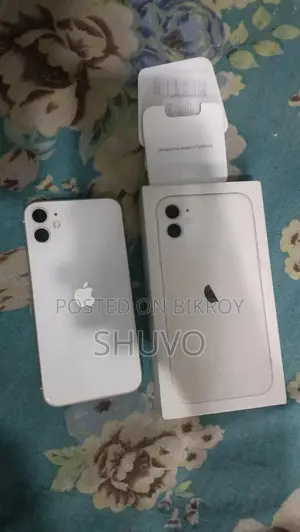 Apple iPhone 11 64 GB White