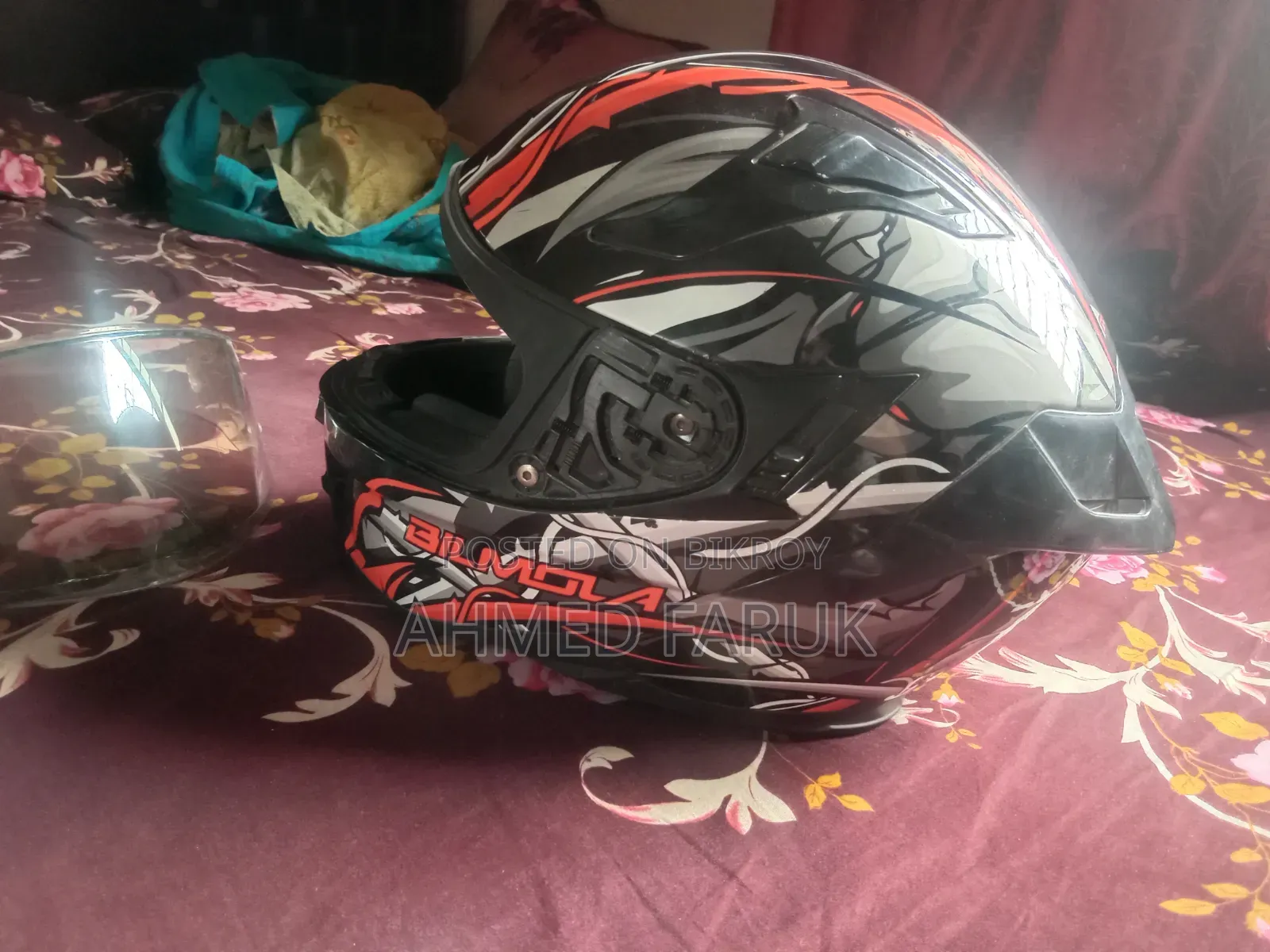 Helmet. Bilmola