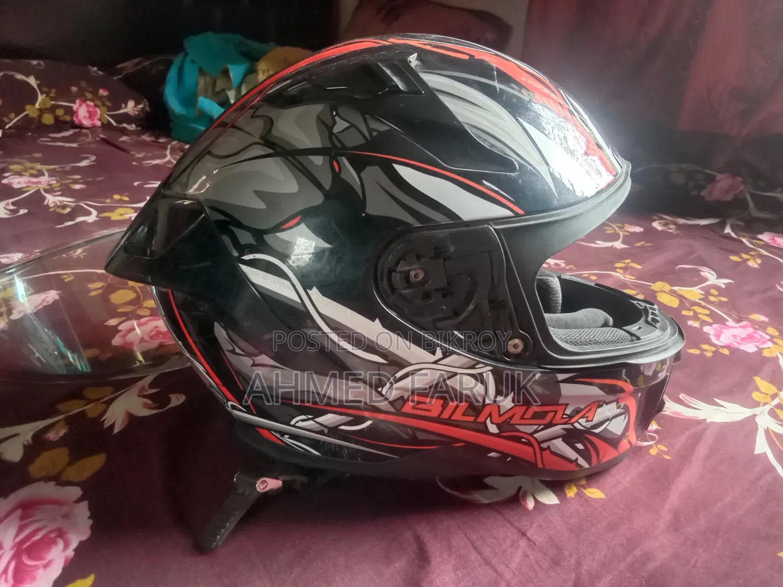 Helmet. Bilmola