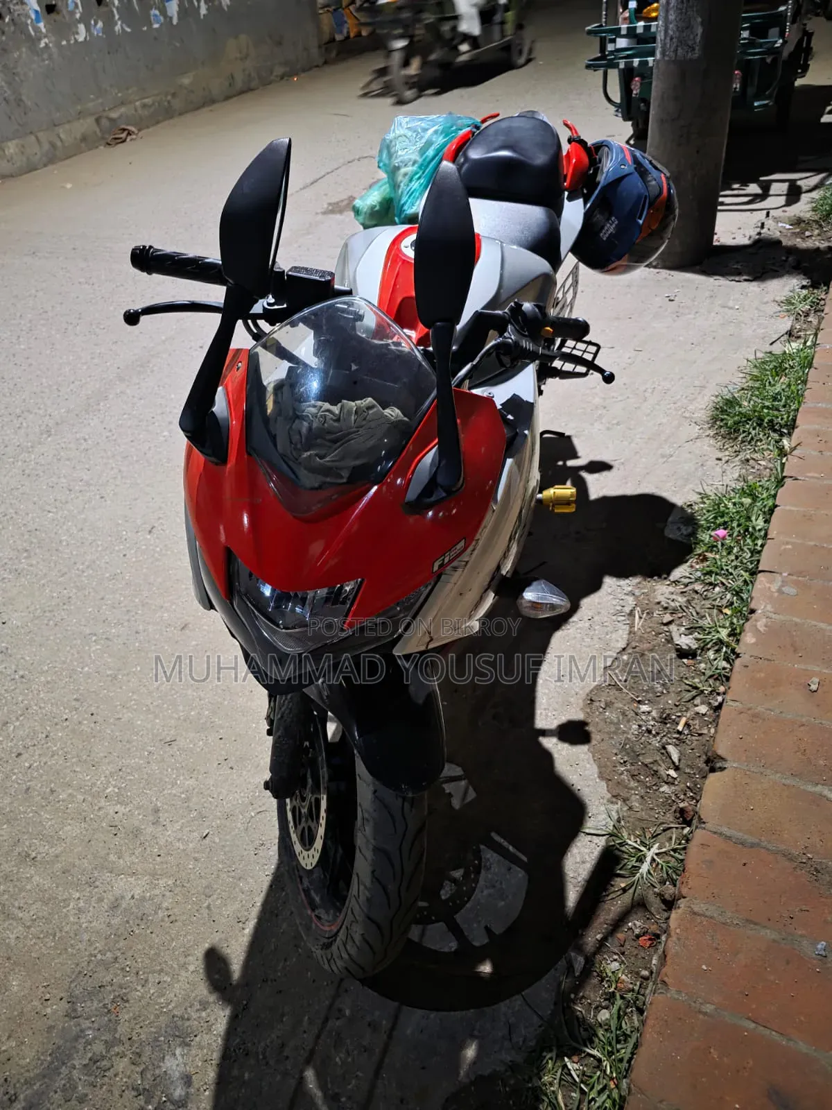 Suzuki Gixxer SF FI 2023 Orange