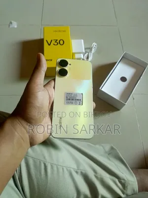New Realme V30 128 GB Gold