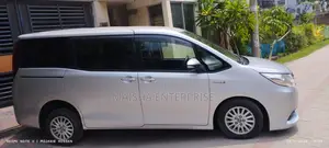 Toyota Noah 2.0 AWD (7 Seater) 2016 Silver