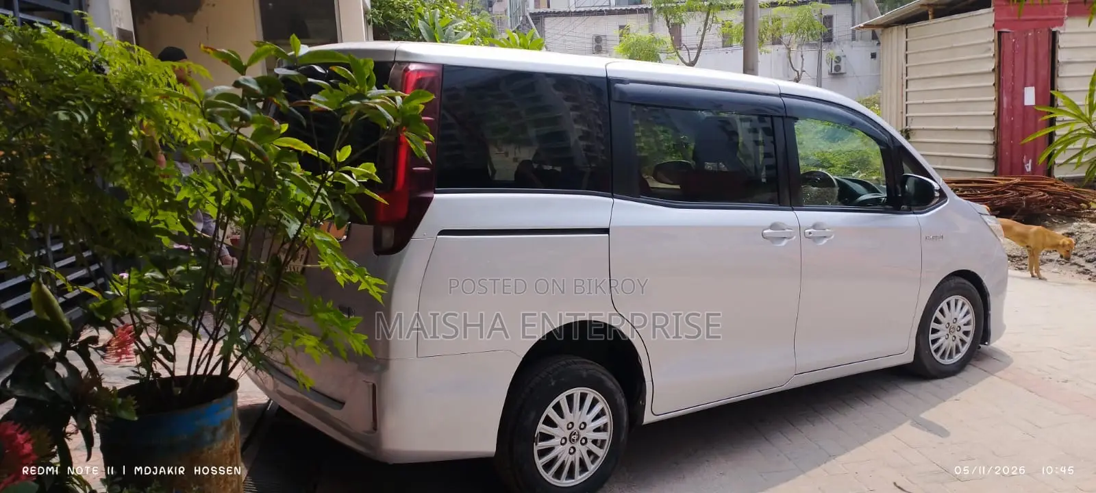 Toyota Noah 2.0 AWD (7 Seater) 2016 Silver