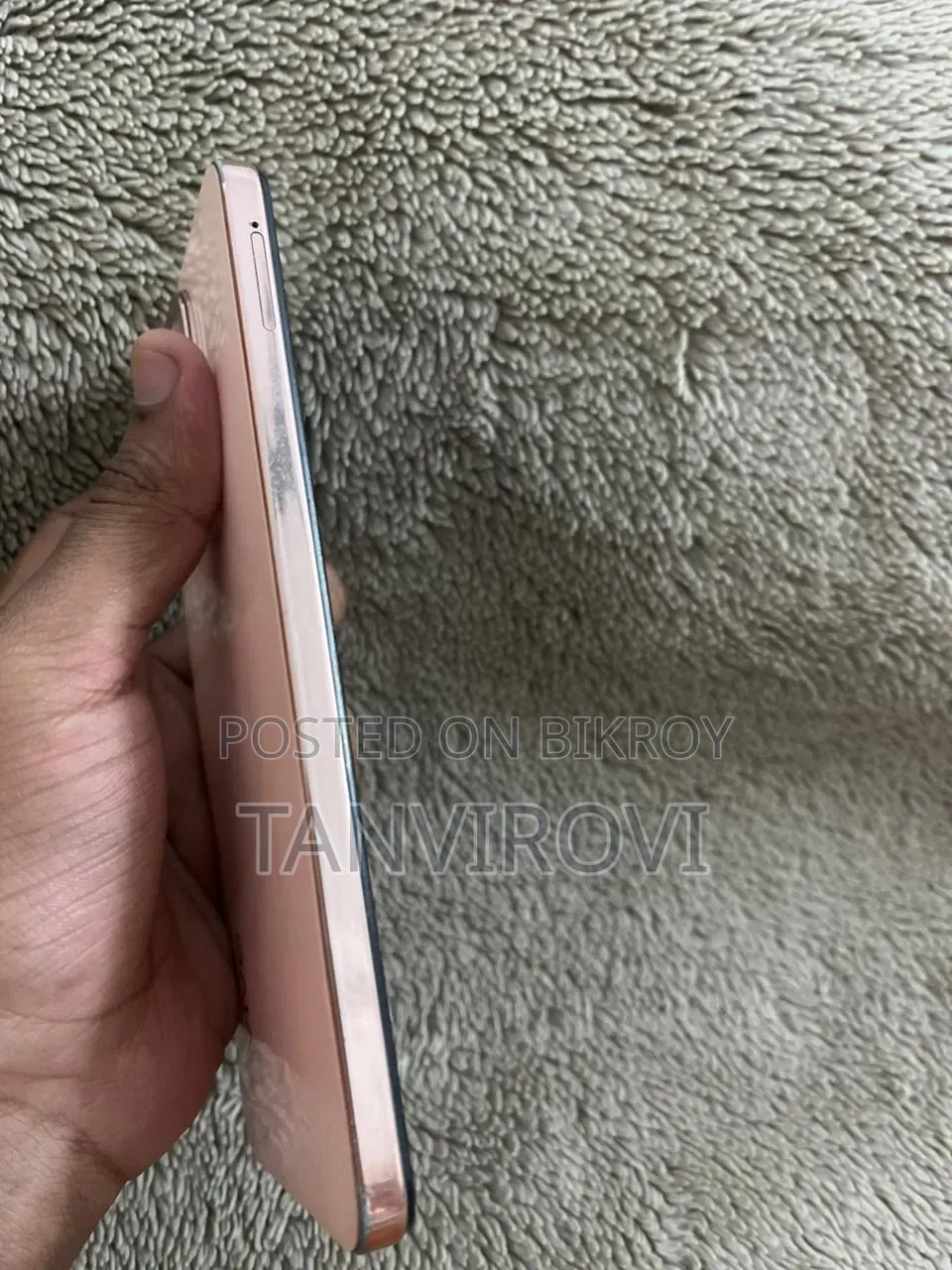 Vivo Y28 8 GB Pink