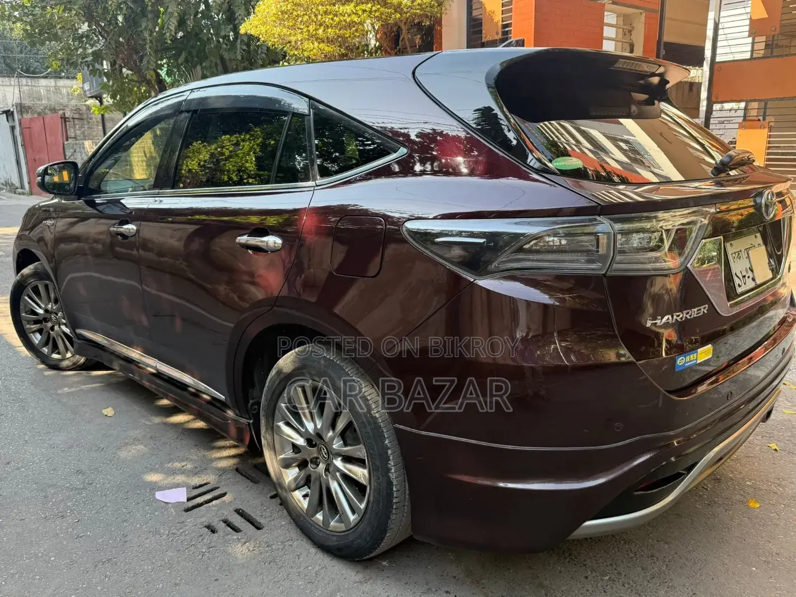টয়োটা হ্যারিয়ার হাইব্রিড প্রিমিয়াম ২০১৪ মেরুন