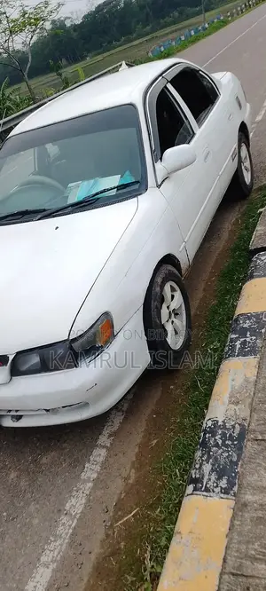 Toyota Corolla G-Touring 1999 White