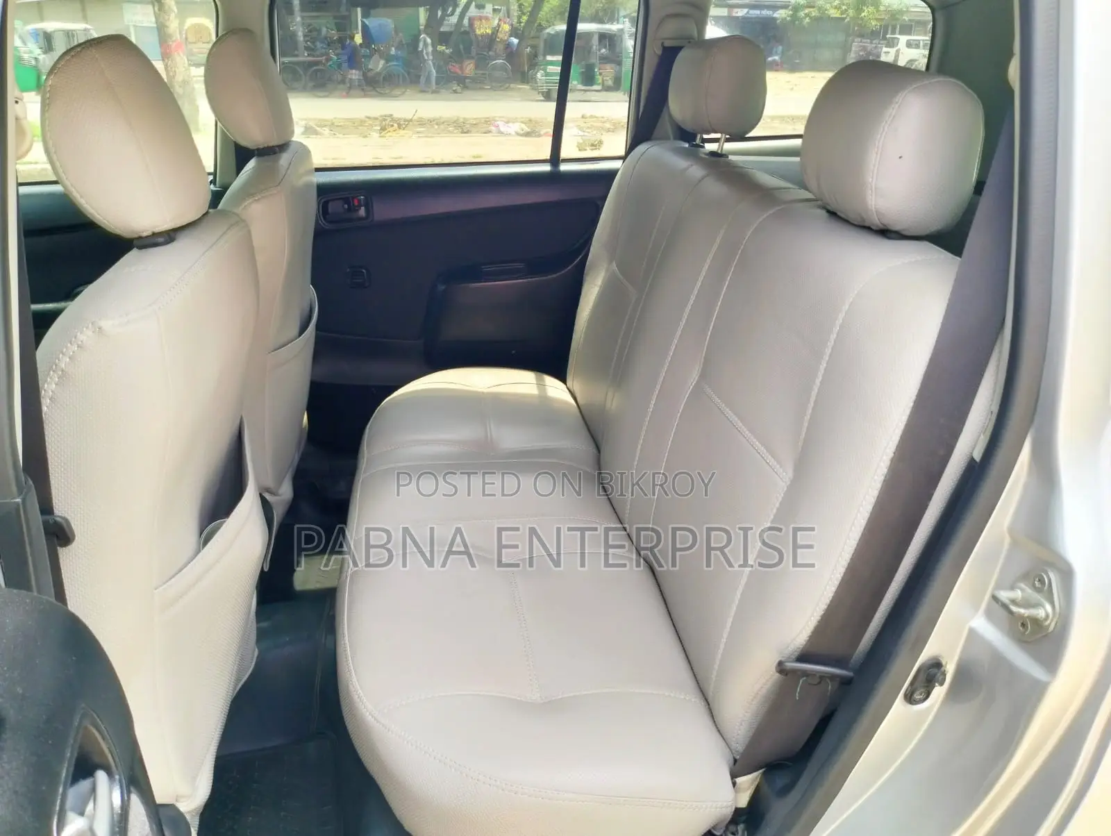 Toyota Succeed 2004 Silver