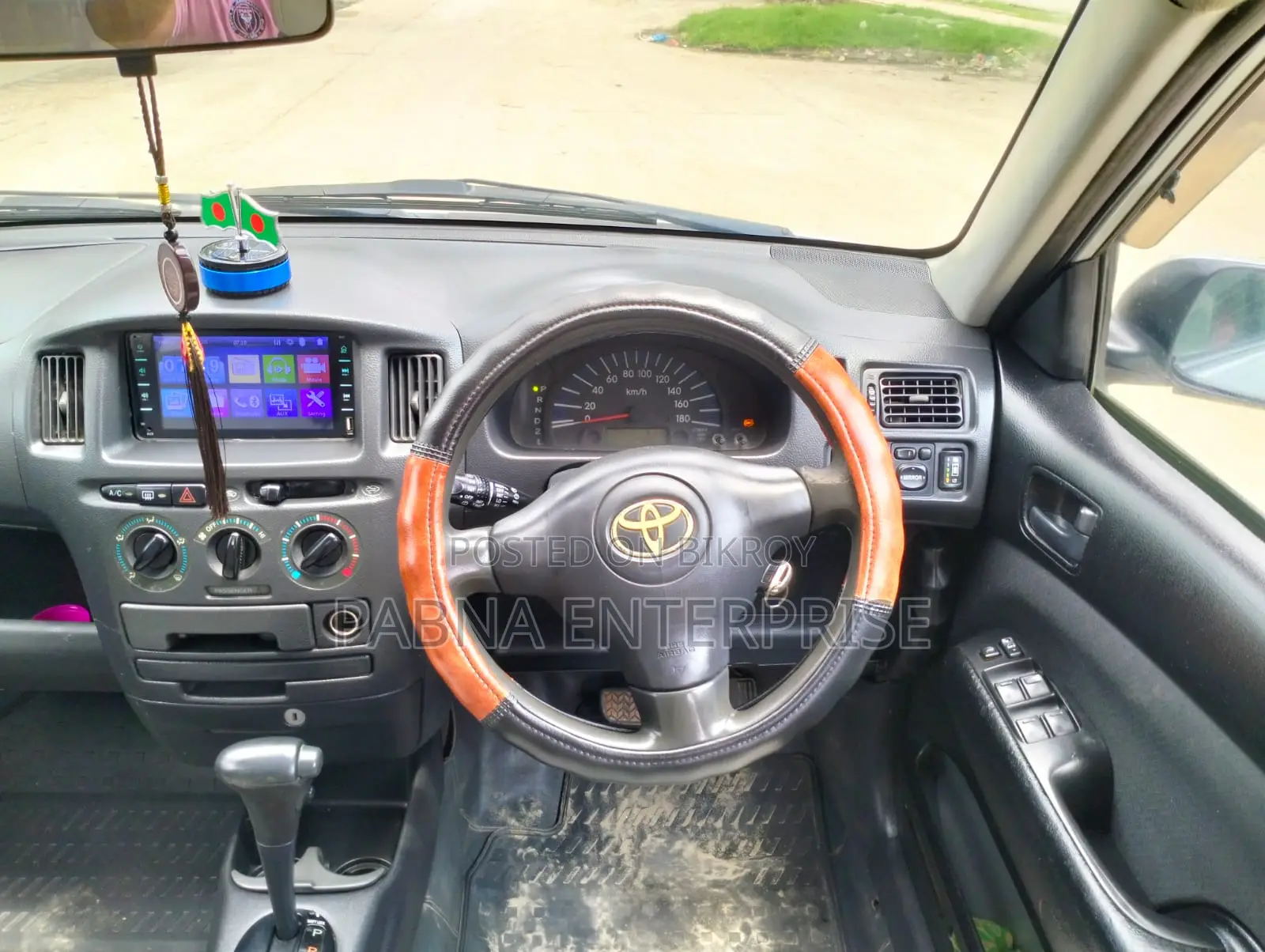Toyota Succeed 2004 Silver