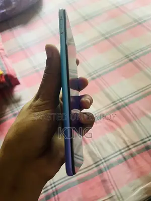 Vivo Y1s 32 GB Blue