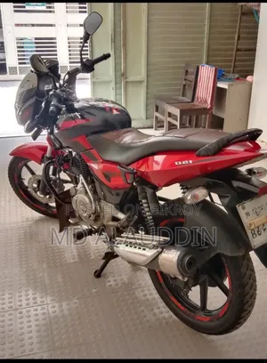 Bajaj Pulsar 150 2016 Red