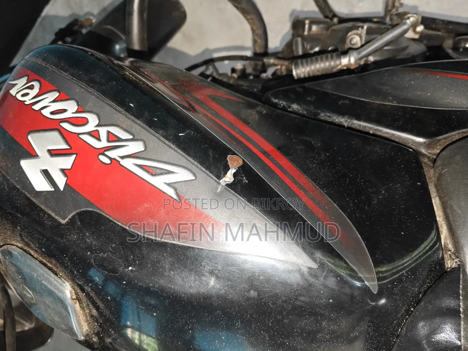 Bajaj Discover 150 2012 Red