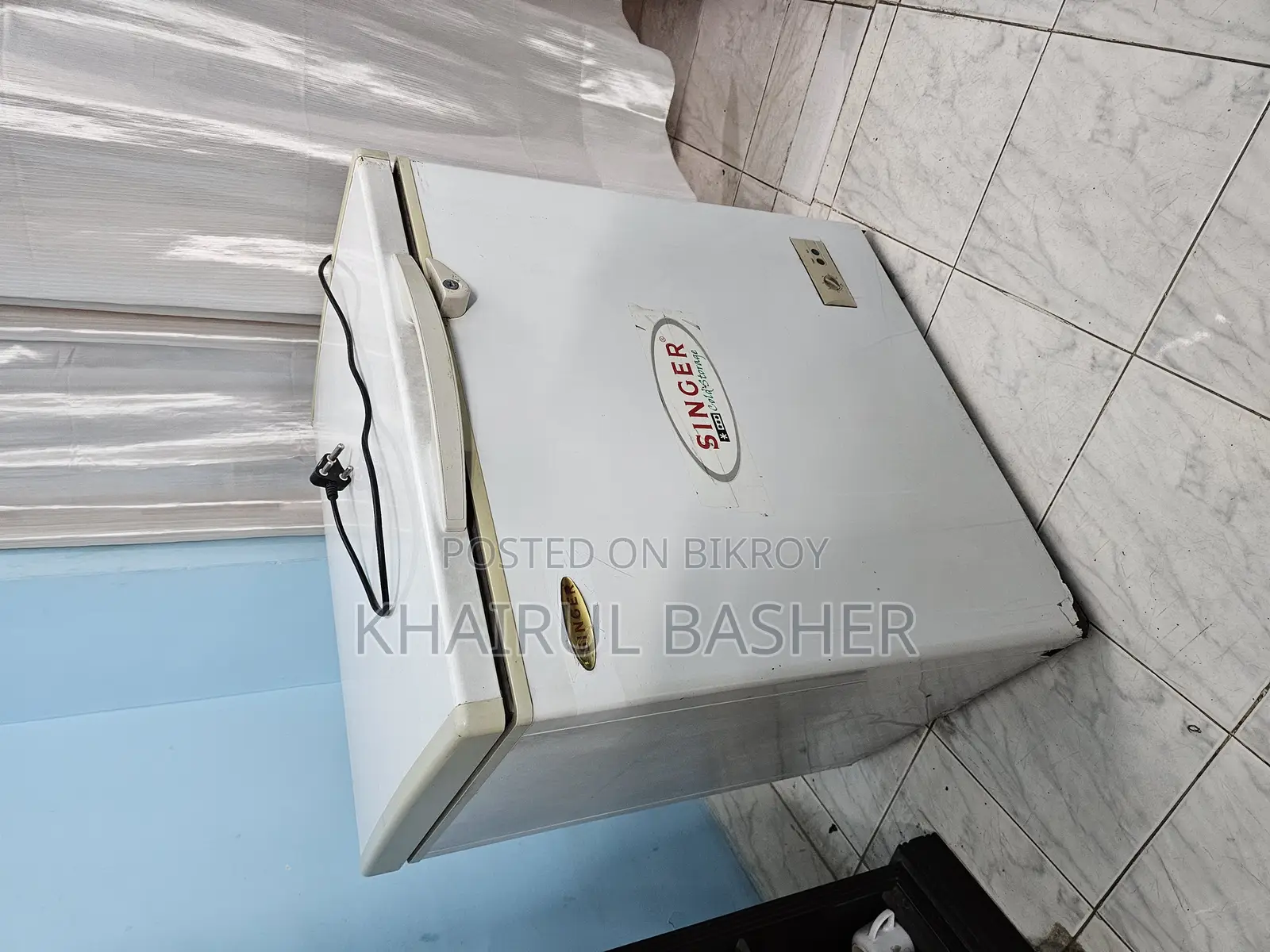Singer Chest Freezer/ Deep Freeze