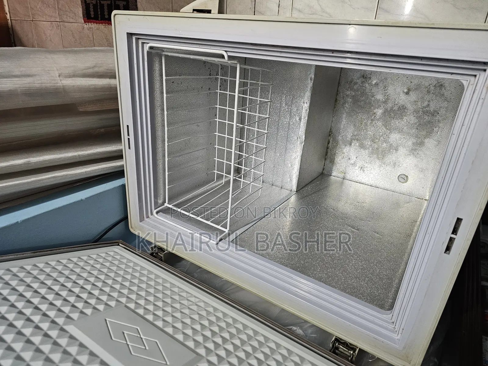 Singer Chest Freezer/ Deep Freeze
