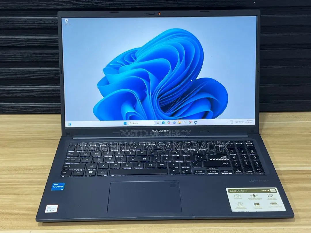 Laptop Asus 3GB Intel SSD 256GB