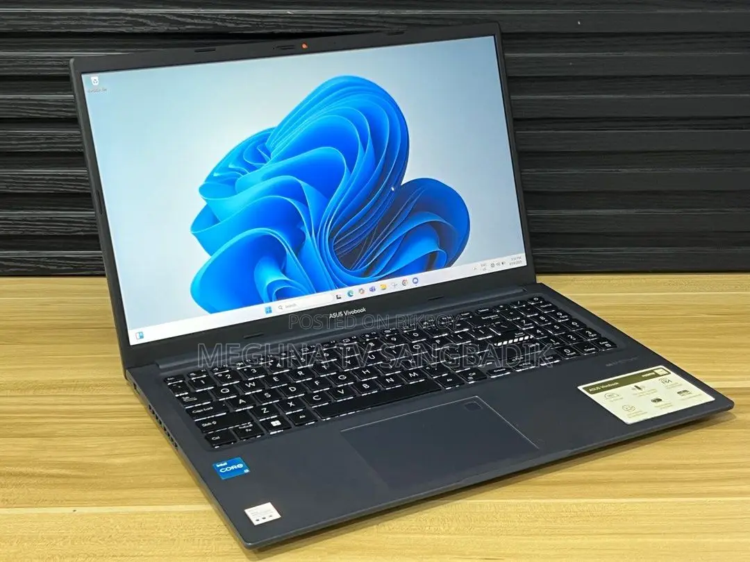Laptop Asus 3GB Intel SSD 256GB