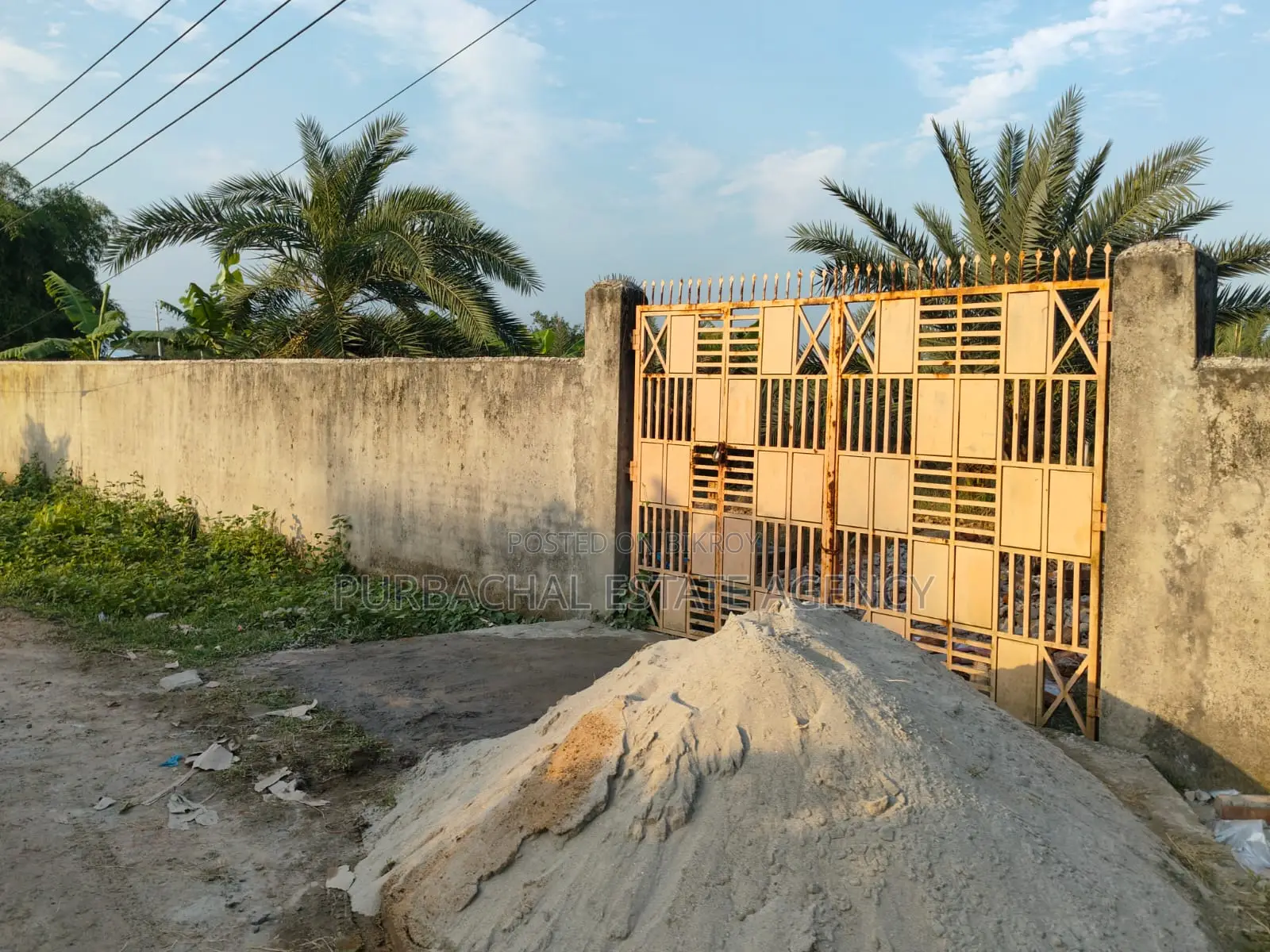Premium East Facing 7.5 Katha Land Close to Lake, Sec#25