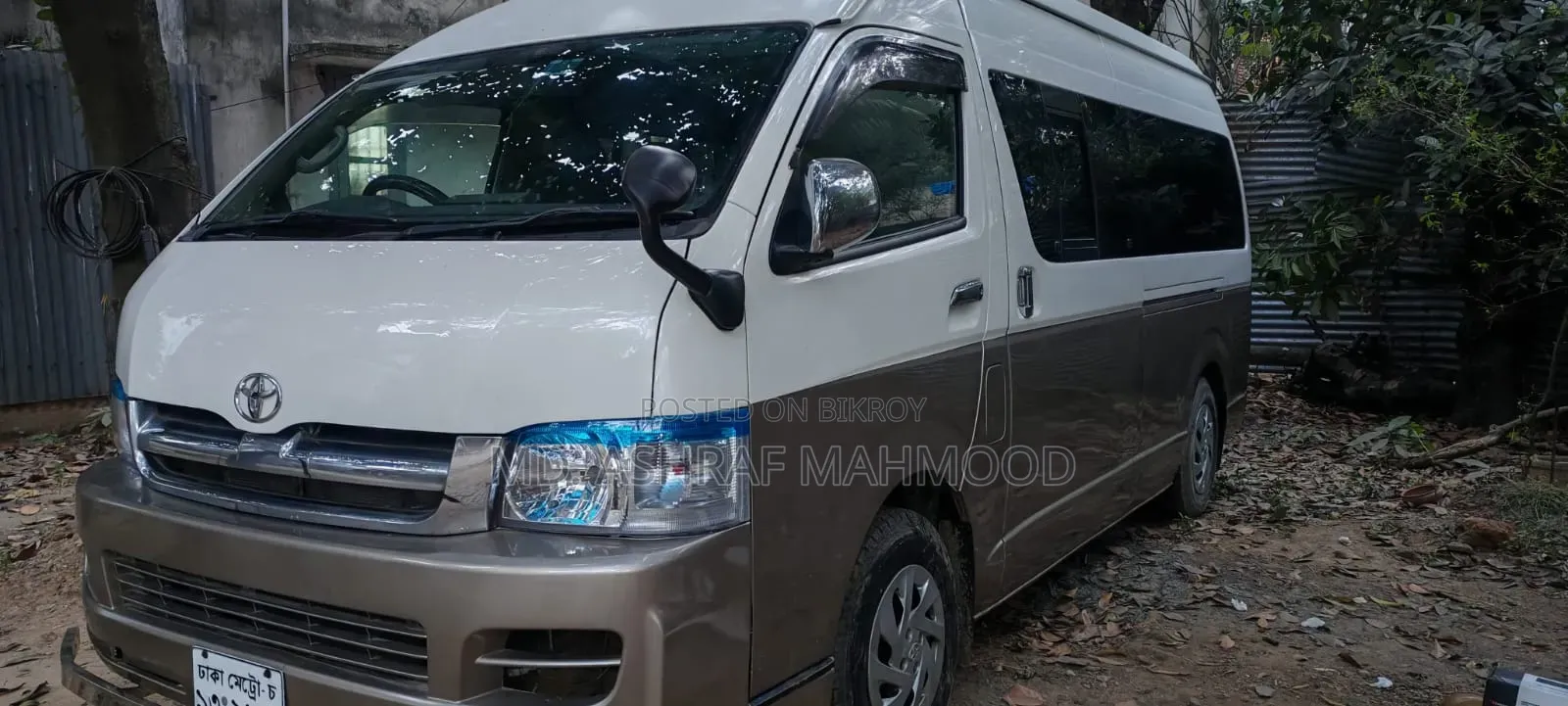 Toyota Grand HiAce 2005