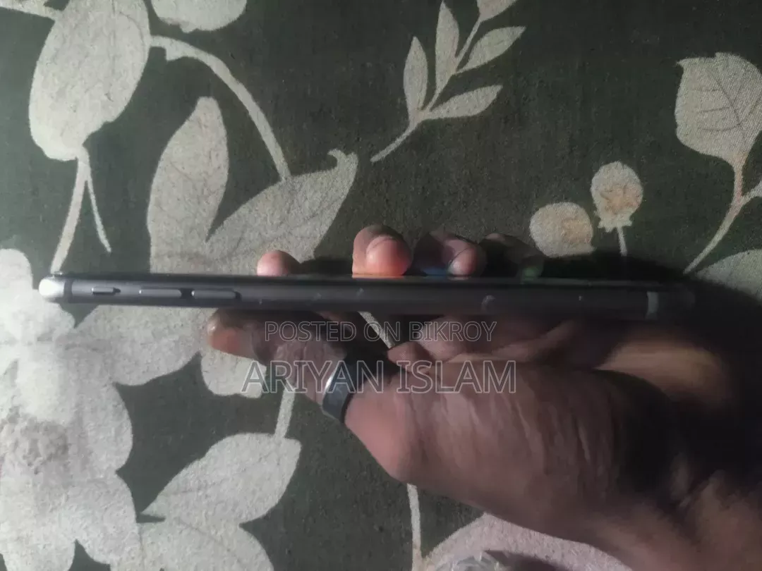Apple iPhone 6 Plus 64 GB White