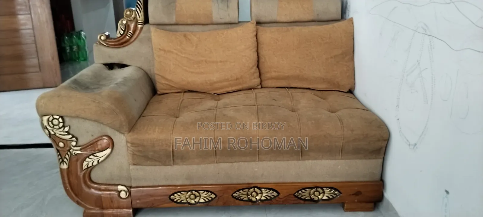 Sofa for sale