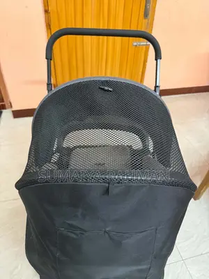 বেবি কার সিটার