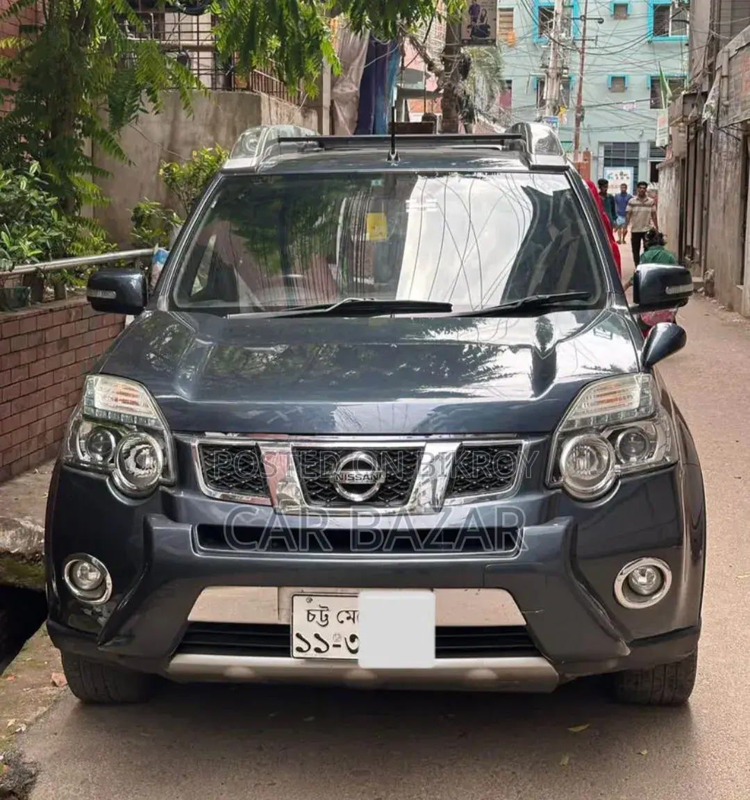 Nissan X-Trail 2.0 Petrol XE 2012 Gray