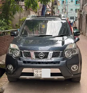 Nissan X-Trail 2.0 Petrol XE 2012 Gray