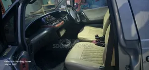 Toyota Estima 1995 Silver