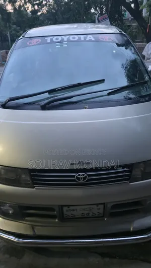 Toyota Estima 1995 Silver