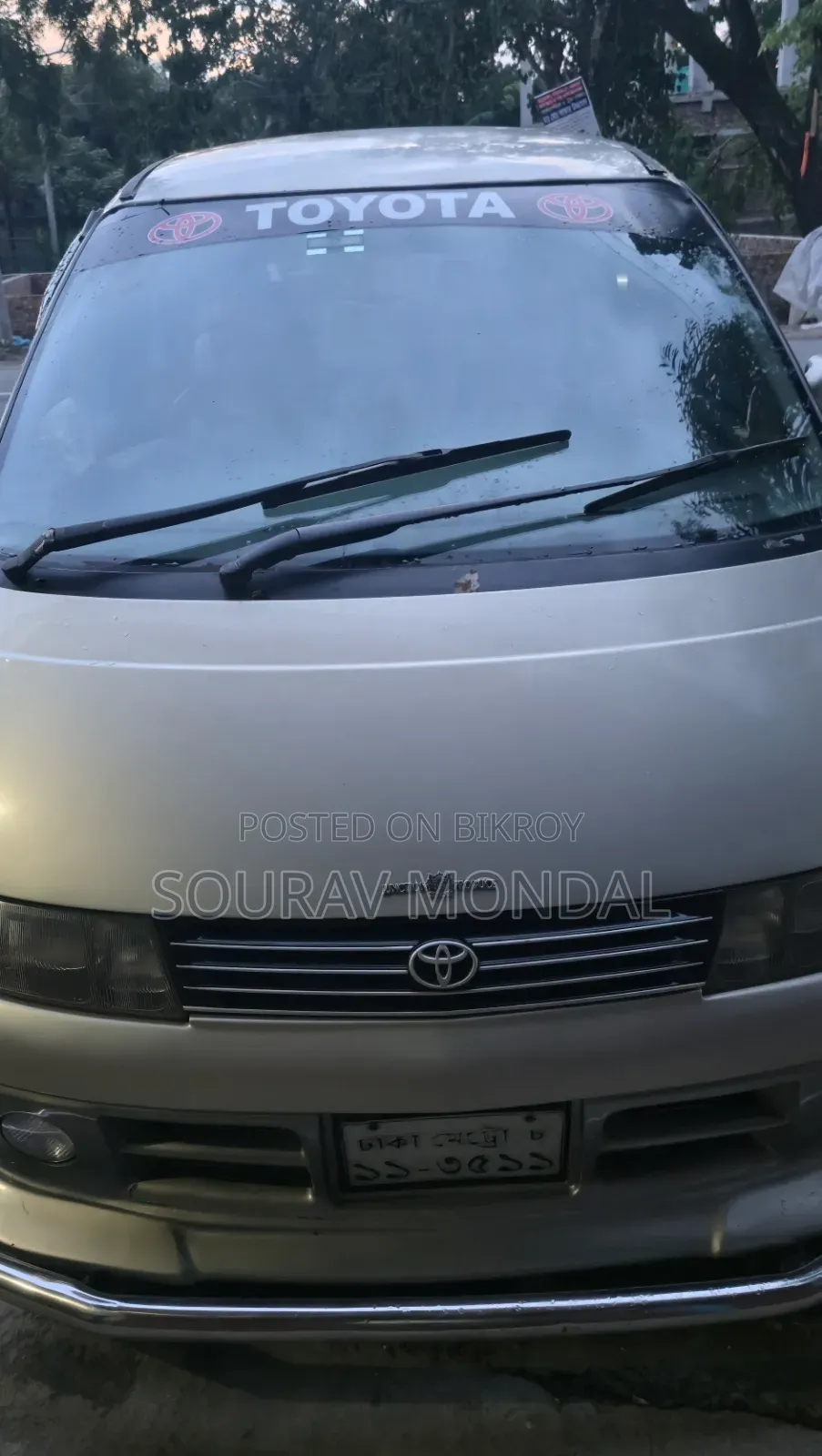 Toyota Estima 1995 Silver