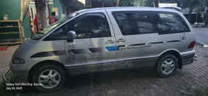 Toyota Estima 1995 Silver