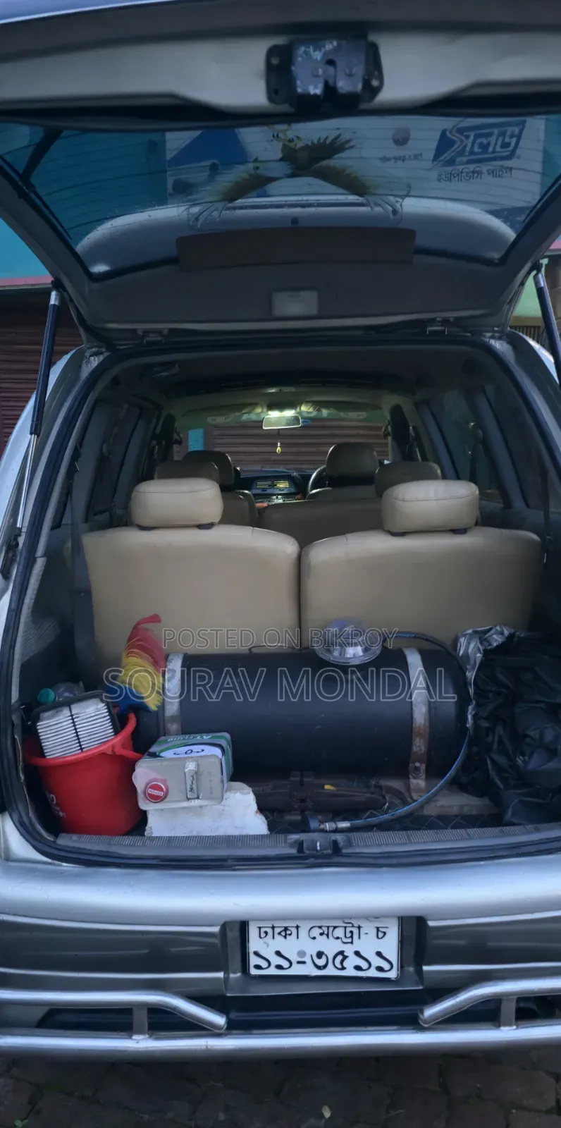 Toyota Estima 1995 Silver