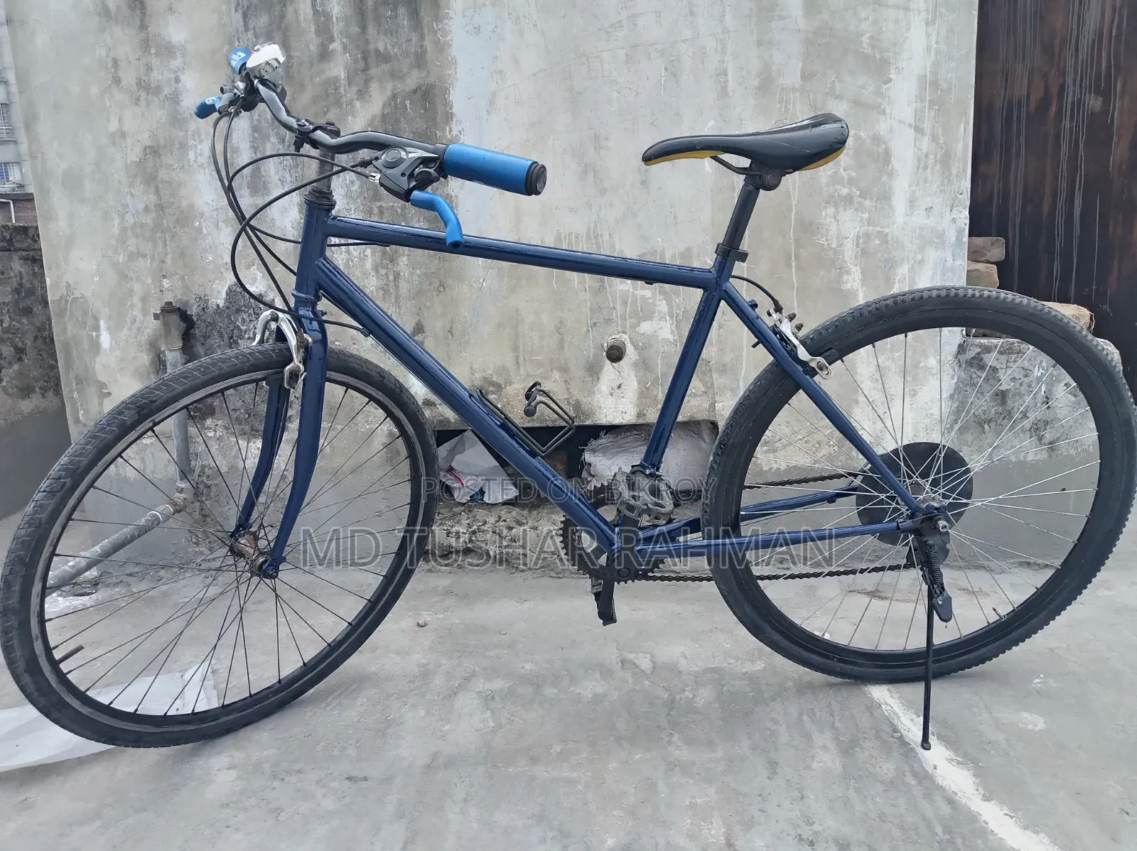 Cabot Hybrid City Rider Cycle, Rigid Fork, Custom Blue Paint